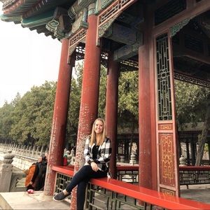 Meet your Posher, Kelly